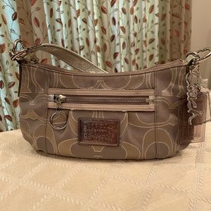 Coach purse / handbag/ crossbody with two straps, one removable